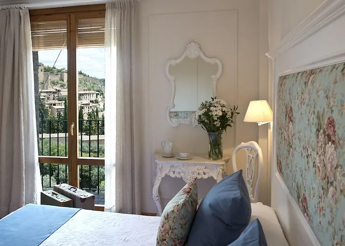 Hotel Santa Maria De